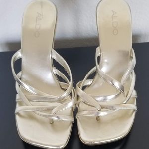 Aldo gold heels size 7
